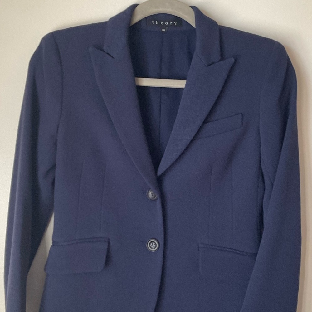 Theory Andorie-Valleius Blazer in Navy Blue